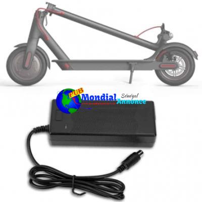 CHARGEUR TROTTINETTE XIAOMI