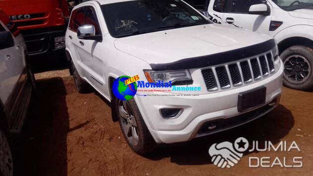 JEEP GRAND CHEROKEE 2015 OVERLAND | Gueule Tapée | Mondial Annonce SN