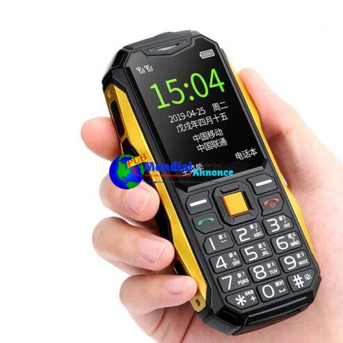 Mini Wireless Phone With GSM Dual SIM Card Radio LED Flashlight Phones Telephone For Older Students Office Home