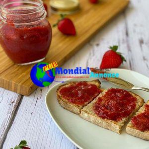 Confiture de fraises et de rhubarbe (faible en sucre)