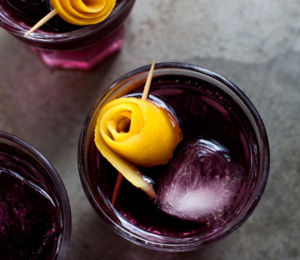 Cocktail sans alcool à la vanille et aux raisins