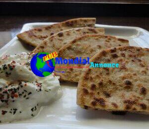 Alu Paratha – Stuffed Indian Bread (Stuffed with Mashed Potato)