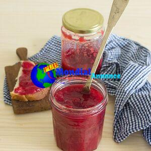 Low-sugar plum jam