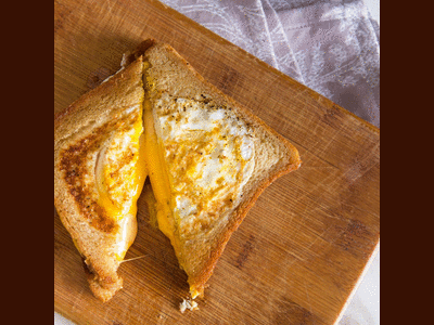 Egg-in-a-Gap Grilled Cheese Sandwich Recipe