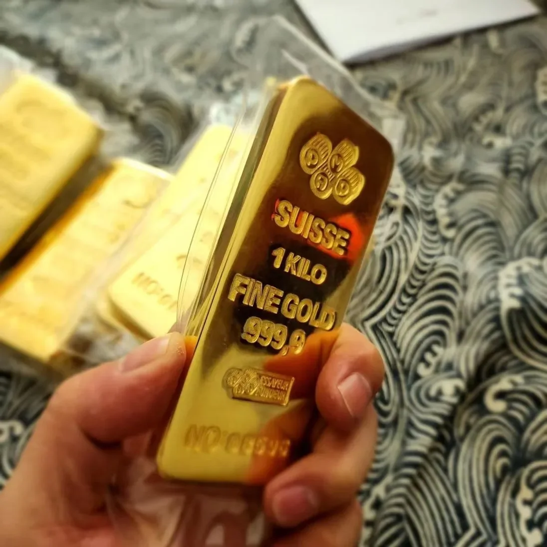 1:1 Copy Switzerland 1kilo/400g 24k Gold Bar Gold Bullion Replica Swiss Bullion Jewelry Store Bank Display Anti-theft Sample