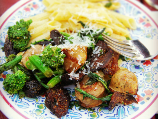 Broccoli Raab with Sausage, Sunless Mission Figs and Gluten-Free Penne