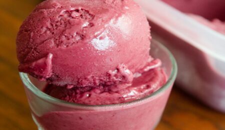 Blackberry Brown Sugar Frozen Yogurt Recipe