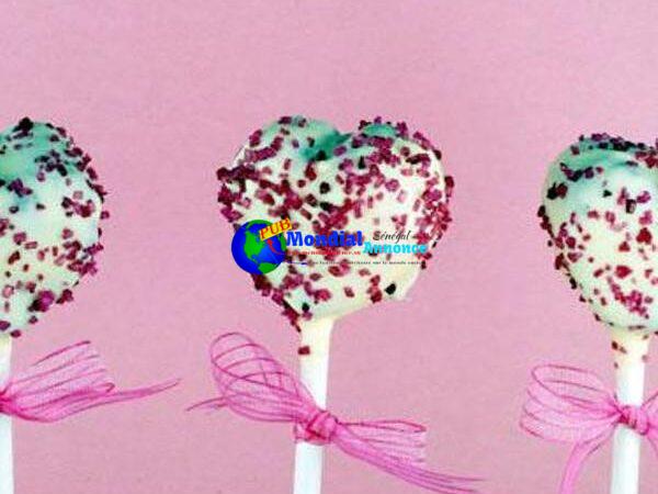 Valentine’s Day Cake Pops