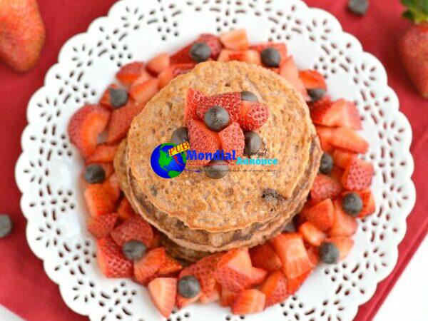 Strawberry Oat Chocolate Chip Greek Yogurt Pancakes