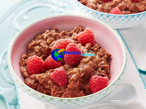 Chocolate-Raspberry Oatmeal