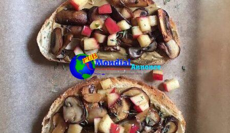 Finest Mushroom, Apple and Sunflower Toast