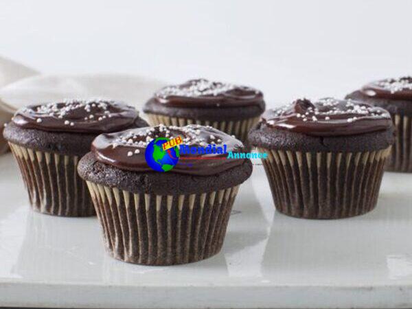 Coconut Macaroon Chocolate Cupcakes