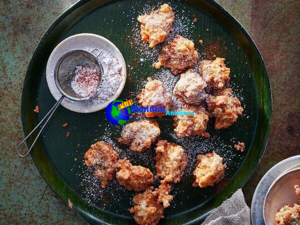 Appetizing Crawfish Beignets with Cayenne Powdered Sugar