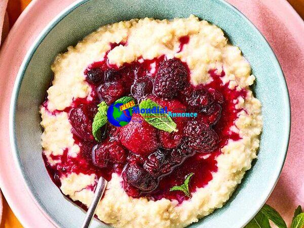 Millet porridge with almond milk & berry compote