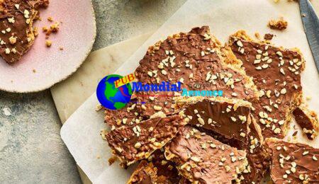 Salted hazelnut praline matzo