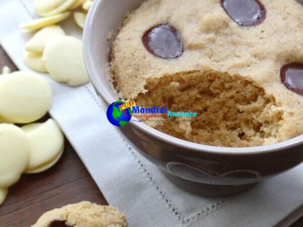 Chestnut flour white chocolate mug cake