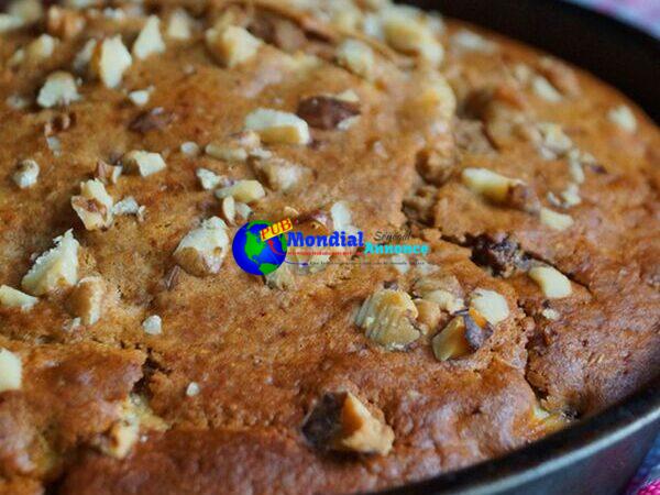 Beautifully Moist Banana, Walnut & Raisin Cake