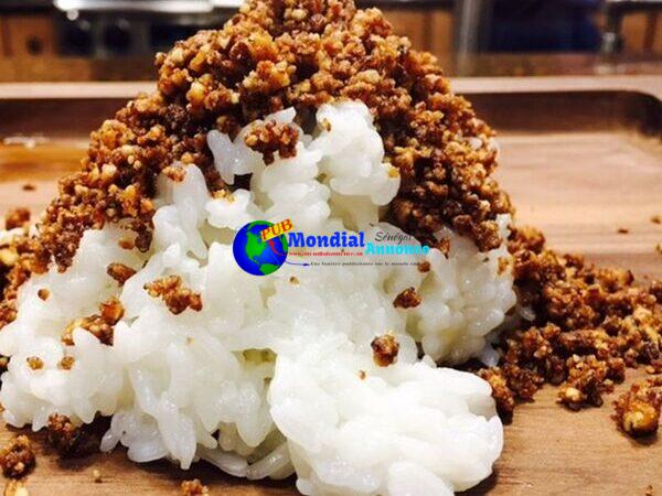 Coconut Rice with Pulverized Caramelized Pecans