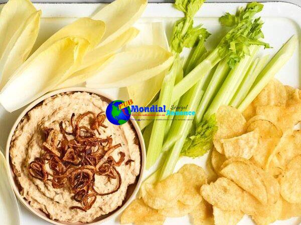 Vegan Sour Cream and Onion Dip