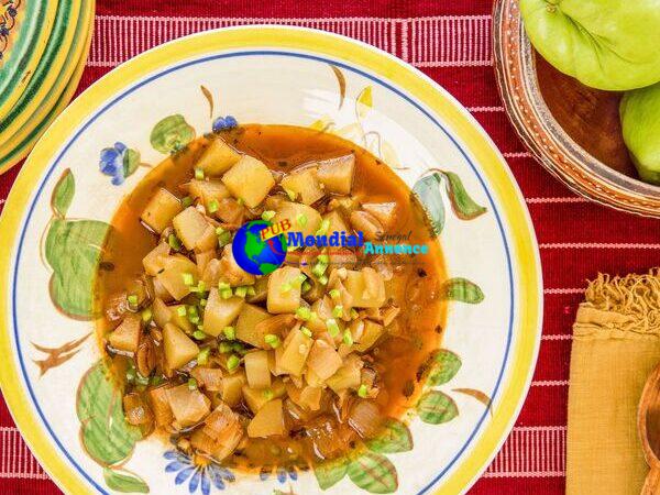 Chayote With Dried Inexperienced Chile