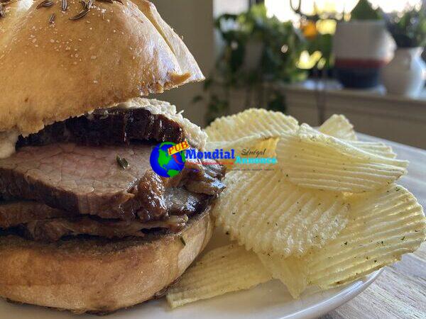 Beef On Weck