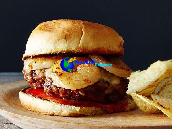 Mexican Chorizo and Garlic Minute Burger