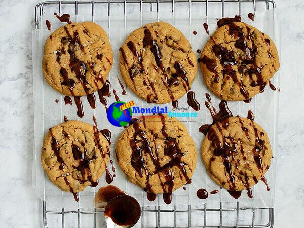 peanut butter chocolate chip cookies | a flavor journal food blog