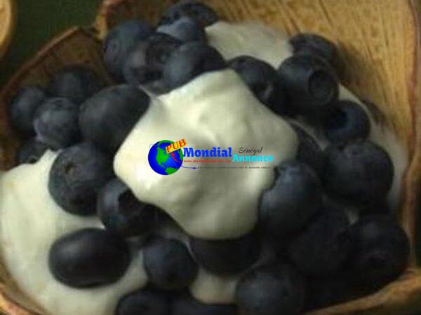 Blueberries With Lemon Cream