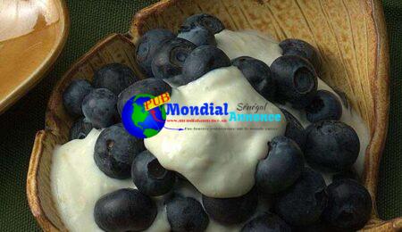 Blueberries with Lemon Cream