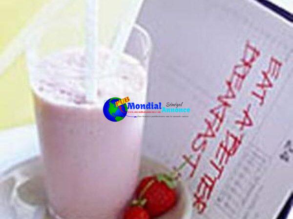 Strawberry-Almond Smoothie