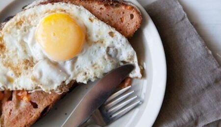 Pan con Tomate with Fried Eggs Breakfast