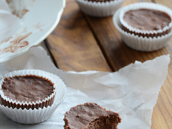 Healthy Chocolate-Walnut Fudge