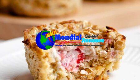 Breakfast Strawberry & Cream Cheese Oatmeal Cakes