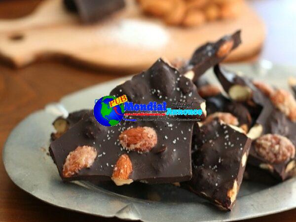 Murky Chocolate Sea Salt Almond Bark – Low Carb and Gluten–Free