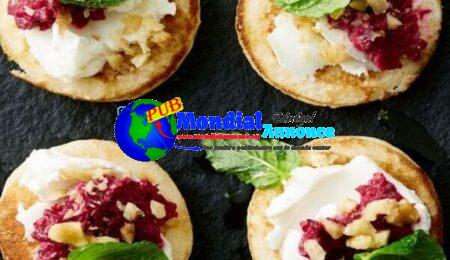 Beetroot, goat’s cheese and mint blinis