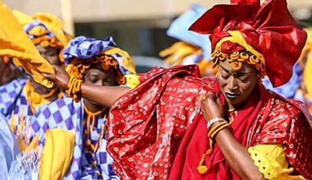 evenment familial au senegal 450x260 - Organiser et Annoncer vos Événements a l'avance au SENEGAL