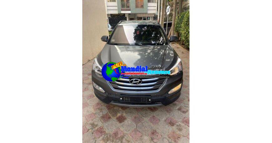 HYUNDAI SANTAFE 2016